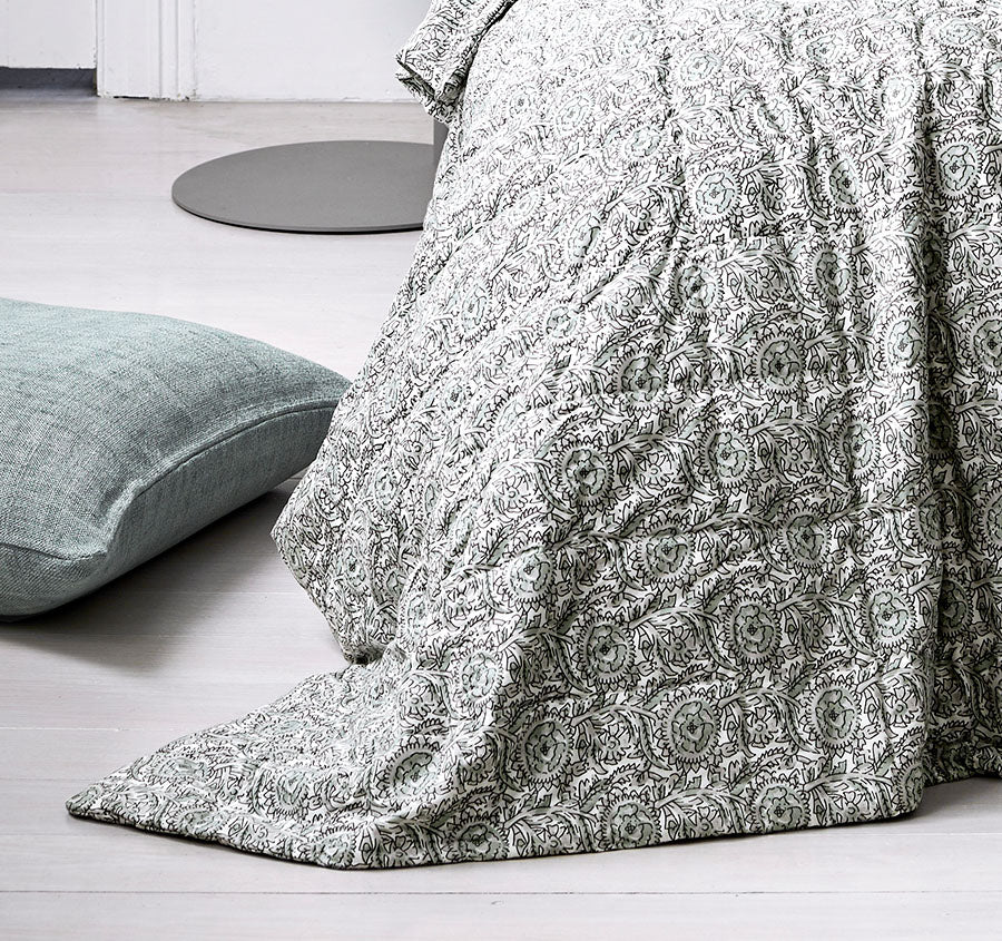 Jaipur Coverlet Mist and Feather - Image 3