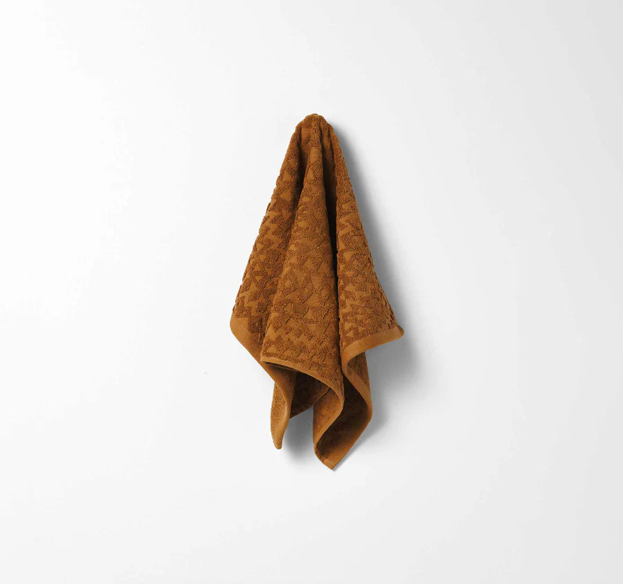 Maya 580GSM Cotton Bath Towel Range Bronze - Image 5