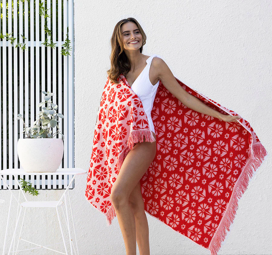 Flora 90x170cm Beach Towel Poppy - Image 4