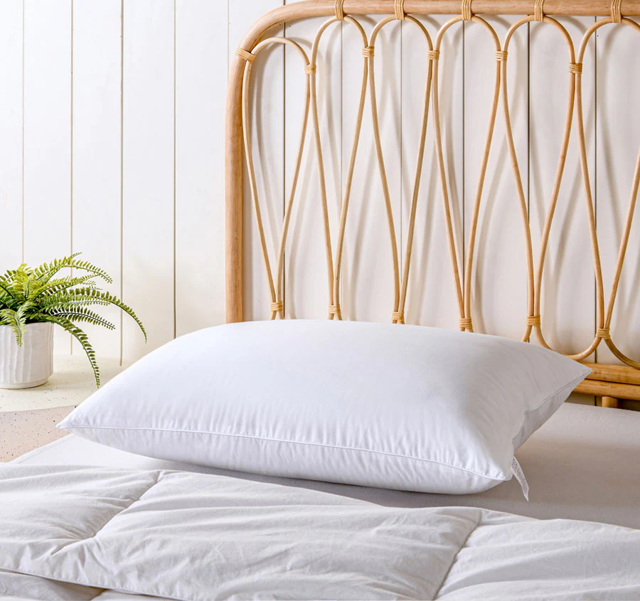 Natural Sleep 750g Bamboo Medium Pillow - Image 4