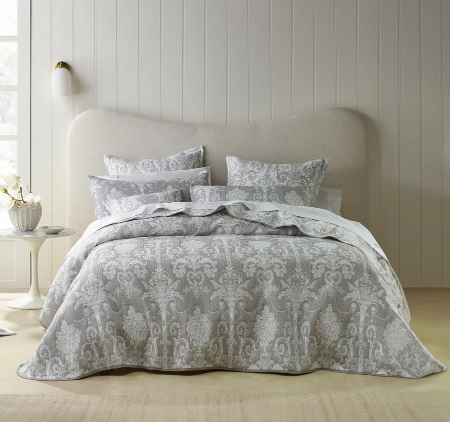 Olivia Coverlet Set Range Grey