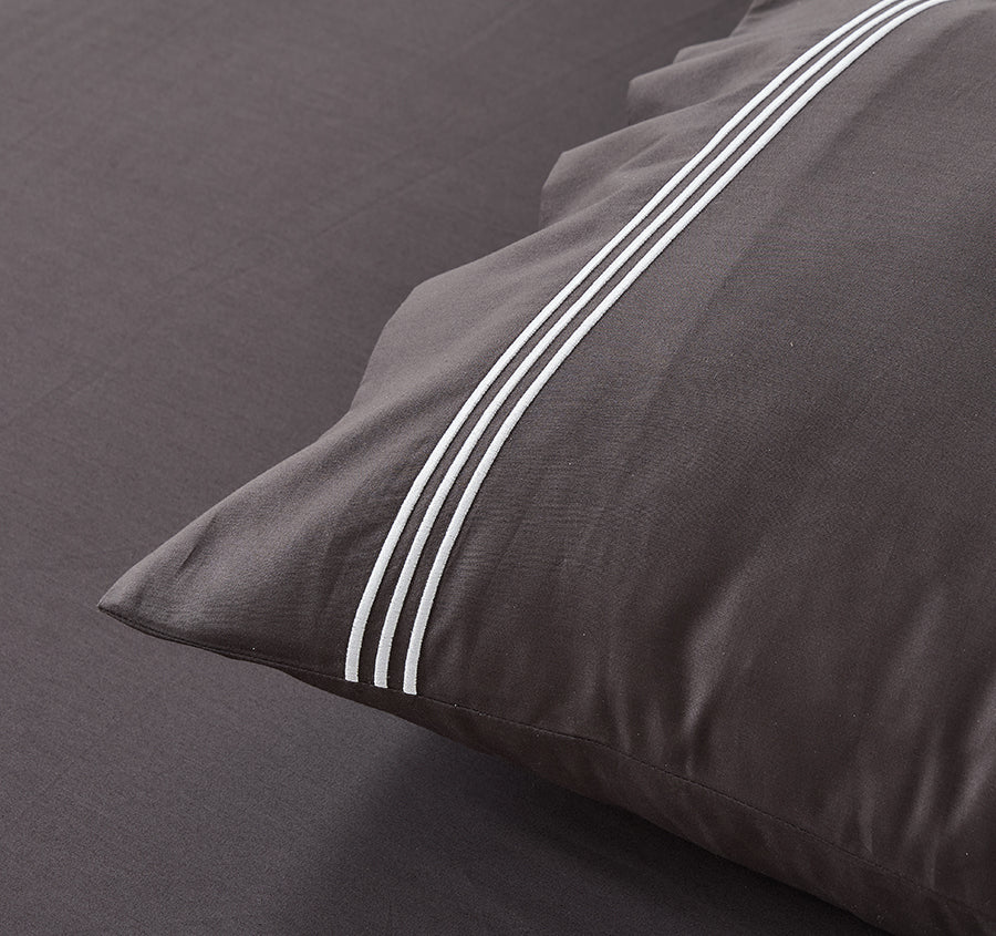 Signature 500TC Embroidered Egyptian Cotton Standard Pillowcase Pair Charcoal Grey and Pure White - Image 2