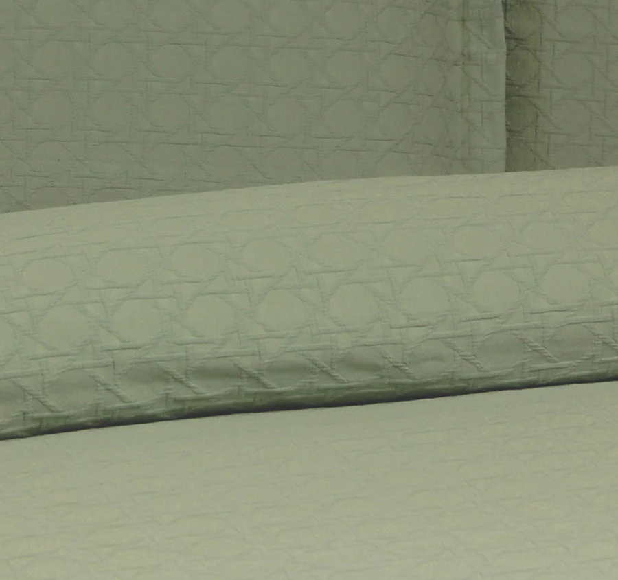 Villa Matelassé Coverlet Range Sage - Image 3