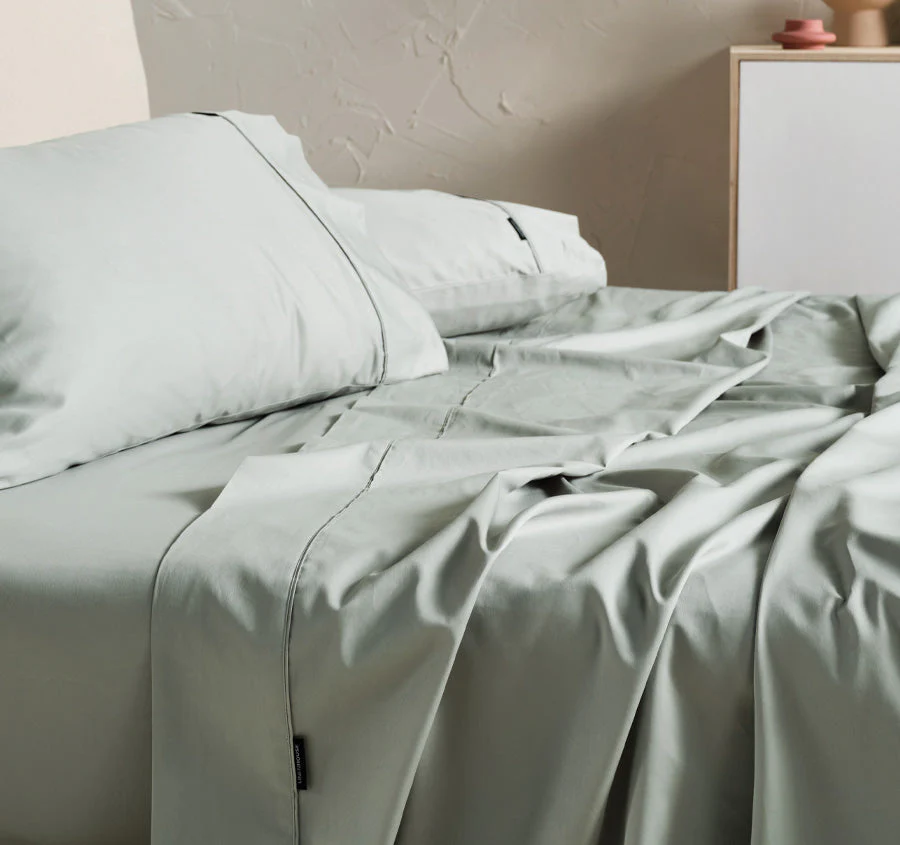 Hotel Augusta 500THC Cotton Sateen Standard Pillowcase Green Gum - Image 3