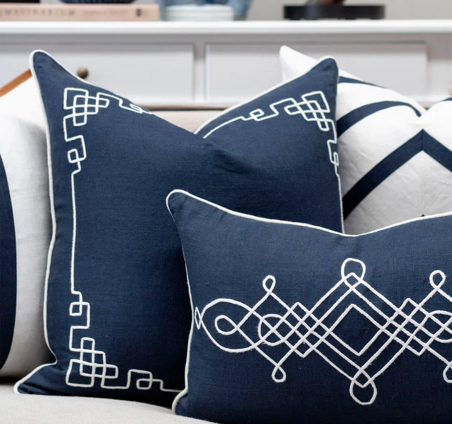Linen Newport 50x50cm Filled Cushion Navy - Image 4