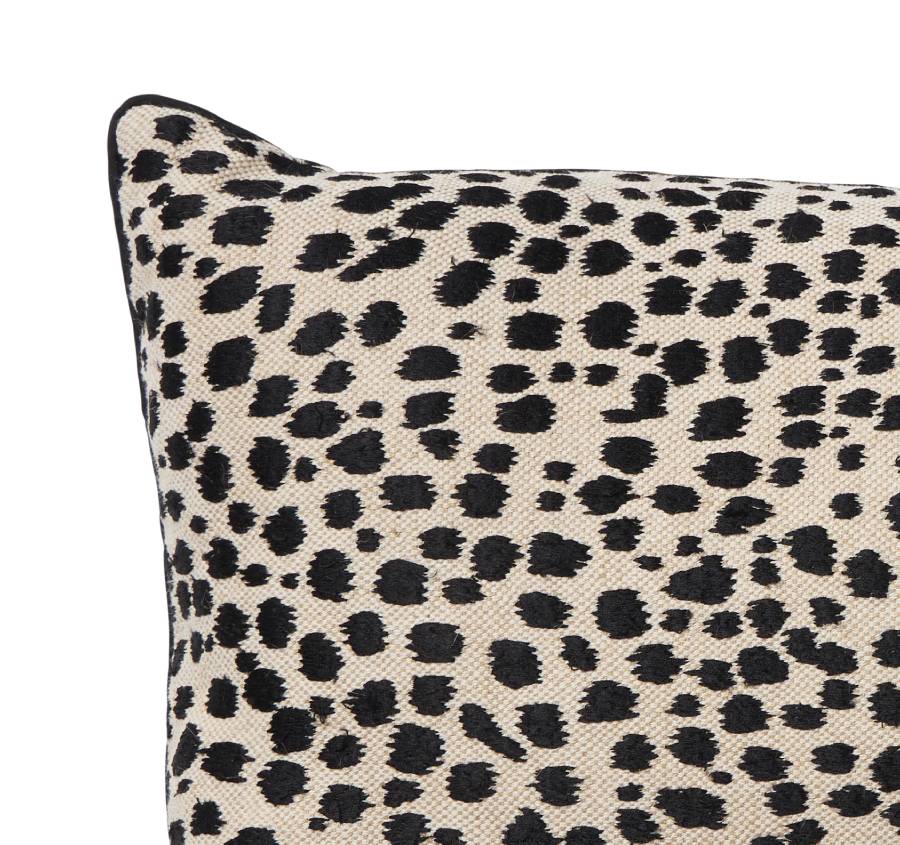 Serengeti 30x50cm Filled Cushion Sand - Image 2