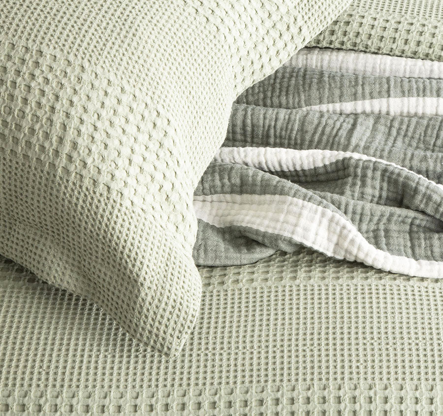 Waffle Elegance Quilt Cover Set Range Moss - Image 2