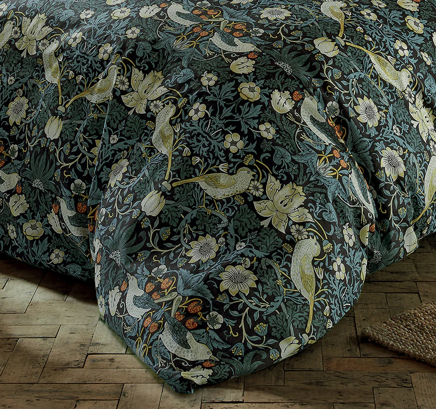 Strawberry Thief Quilt Cover Set Range Indigo - Image 3